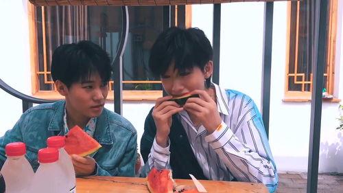 吃瓜的宋亚轩视频,揭秘娱乐圈幕后故事