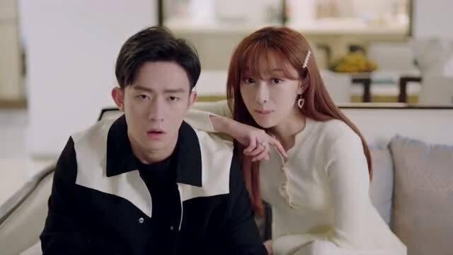 情侣约会被吃瓜视频大全,甜蜜瞬间被捕捉！情侣约会吃瓜视频大盘点