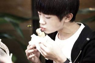 易烊千玺默默吃瓜爆料视频,揭秘娱乐圈不为人知的一面