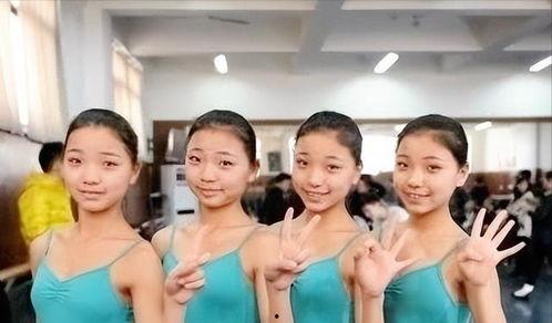 四胞胎吃冰瓜视频大全,萌态十足萌翻网友